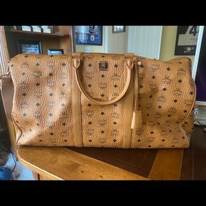 MCM Traveler Weekender Visetos X-Large Cofnac